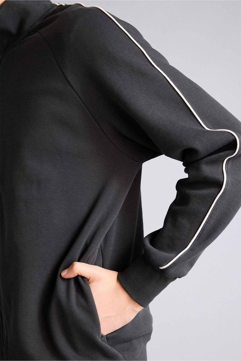 ديفاكتو سويت شيرت بسوستة أوفر سايز بياقة عالية - Image 4